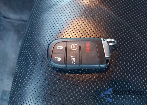 2015 Jeep Grand Cherokee High Altitude из США, поврежденный, VIN 1C4RJFCG9FC947593